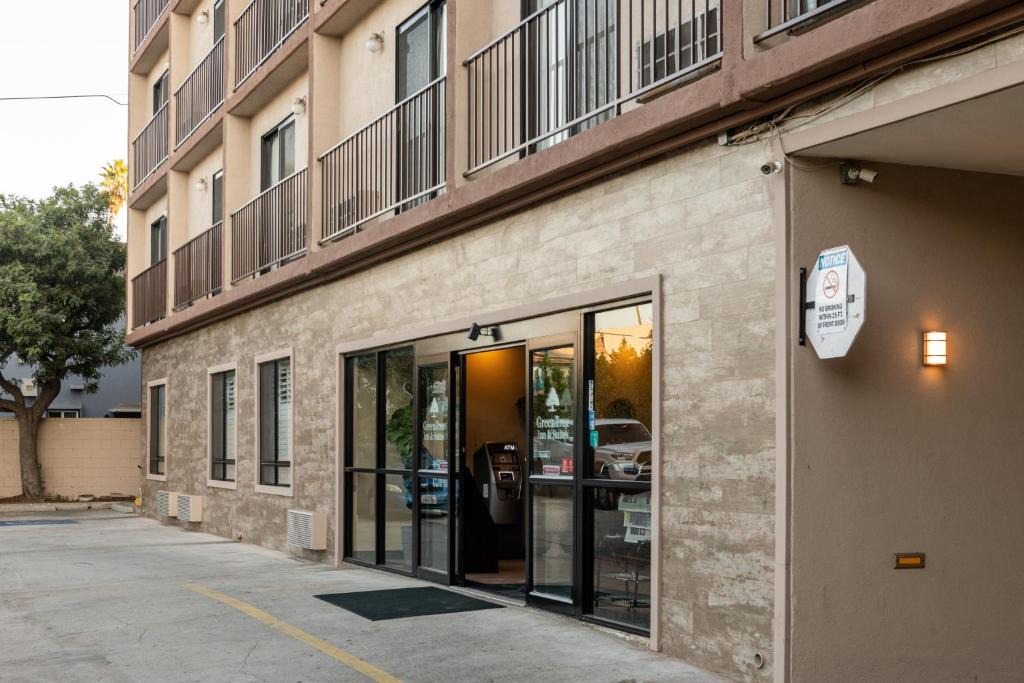 Alhambra Hotel | GreenTree Inn & Suites Los Angeles - Alhambra - Pasadena