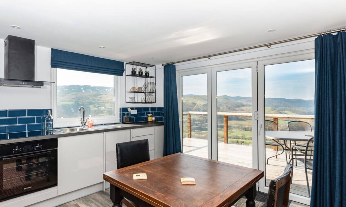 Glandyfi Cottage | Haka Lodge, Devil’s Bridge