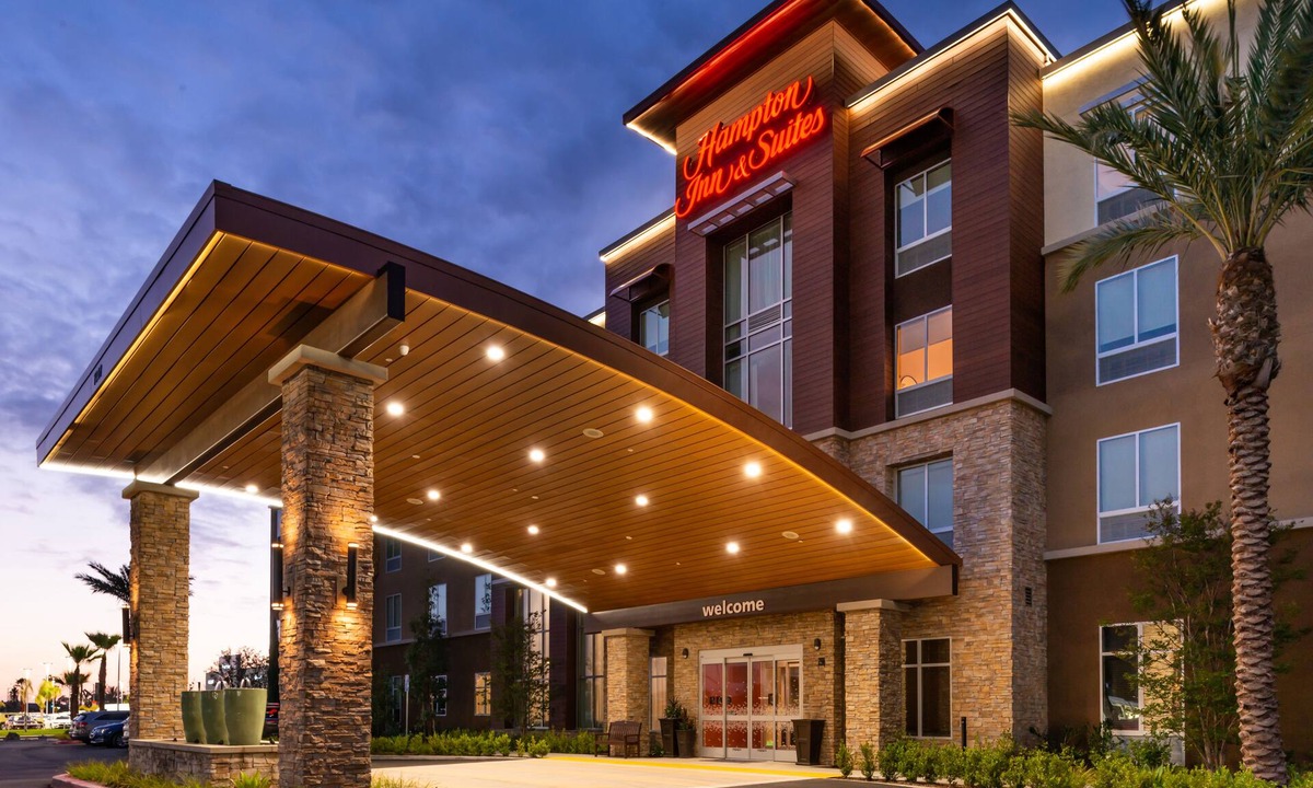 Buena Park Hotel | Hampton Inn & Suites Buena Park