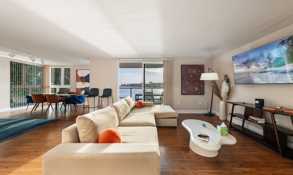 Marina del Rey Apartment | Harborfront Haven Stylish 3BR Condo w/Fitness Amenities