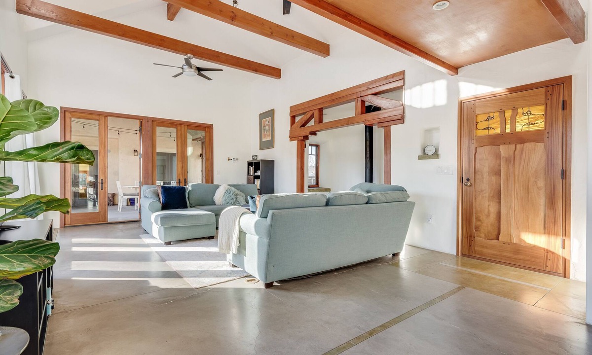 Templeton House | Harmony Over The Hill