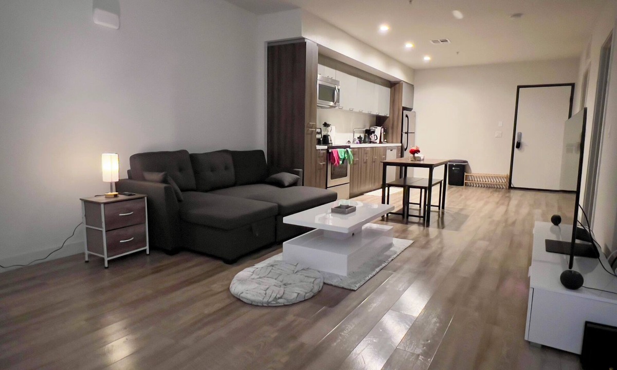 Westlake South Apartment | Heart of LA - Modern DTLA-KTown Apartments