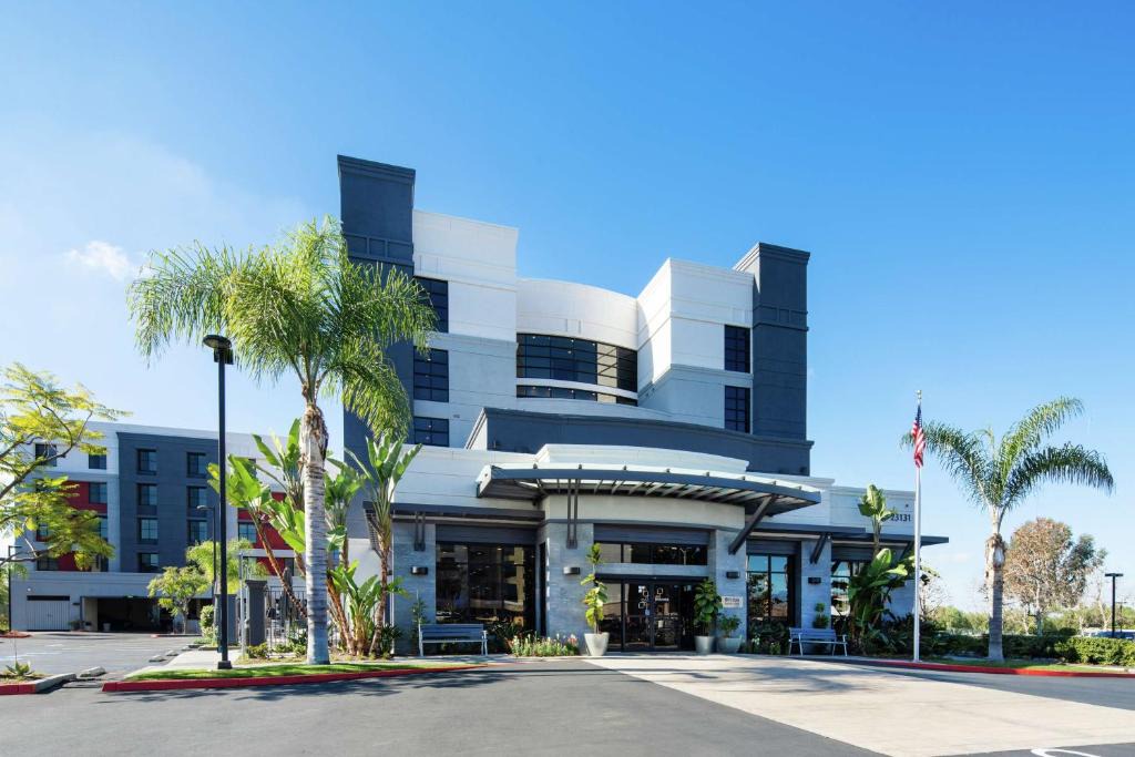 Lake Forest Hotel | Hilton Garden Inn Irvine Spectrum Lake Forest