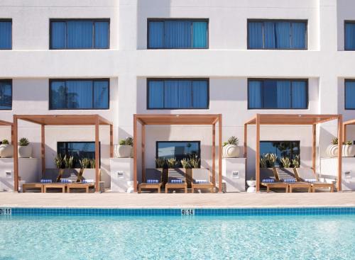 Hilton Santa Monica Hotel | Downtown