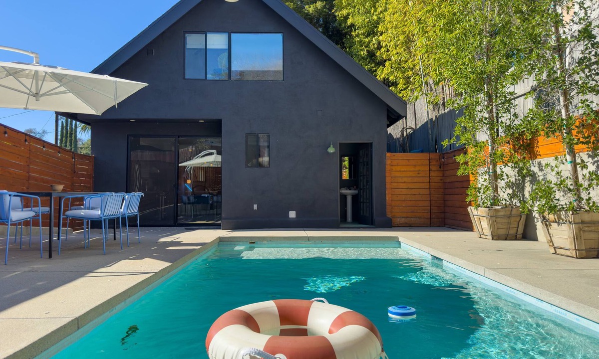 Eagle Rock House | Hip and Dreamy Furnished Pool House - 3 Bed and 4 Bath in Prime Eagle Rock!