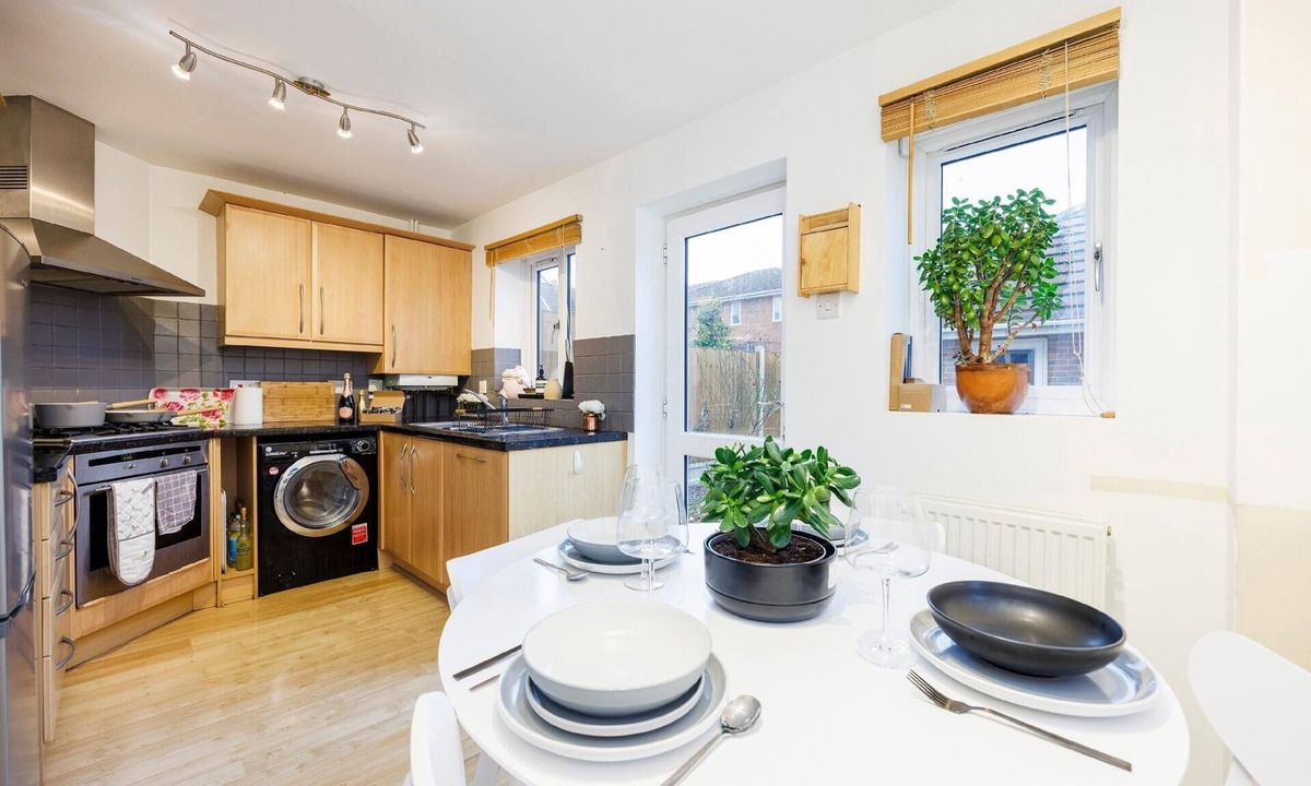 Newham Apartment | Holiday apartment London for 1 - 5 persons with 2 bedrooms - Row house
