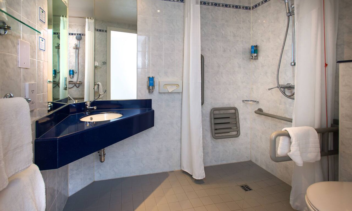 Clyst St Mary Hotel | Holiday Inn Express Exeter East by IHG