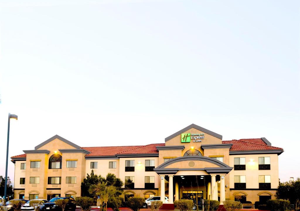 Barstow Hotel | Holiday Inn Express Hotel & Suites Barstow by IHG