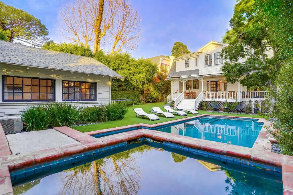 Hollywood House | Hollywood Pool + Spa Oasis: 5BD/4BTH Modern Estate