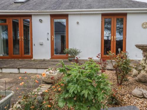 Lanreath House | Honeysuckle Rise