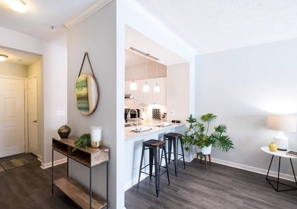 Financial District Apartment | Hope St Downtown Luxury 30 day Rental