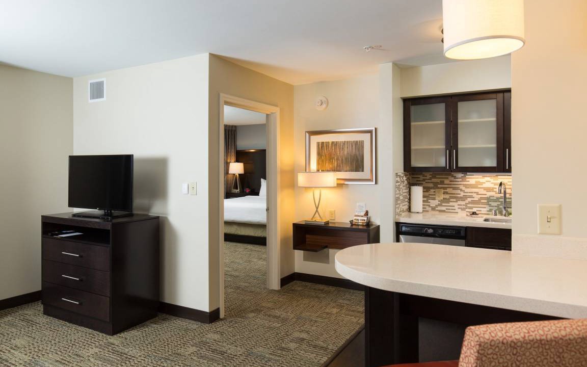 Corona Hotel | Hotel ∙ 2 bedrooms ∙ 6 guests