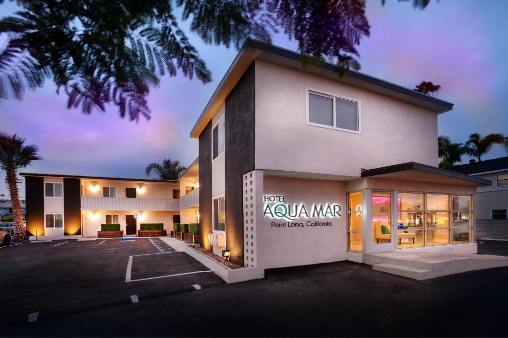 Roseville - Fleet Ridge Hotel | Hotel Aqua Mar