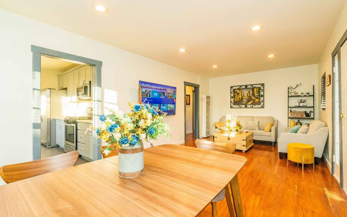 Glendora House | House ∙ 3 bedrooms ∙ 6 guests
