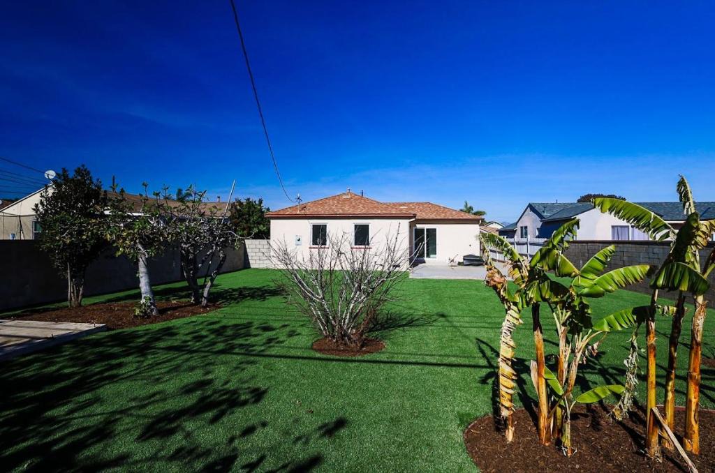 Port Hueneme House | Hueneme Beach Village On Clara