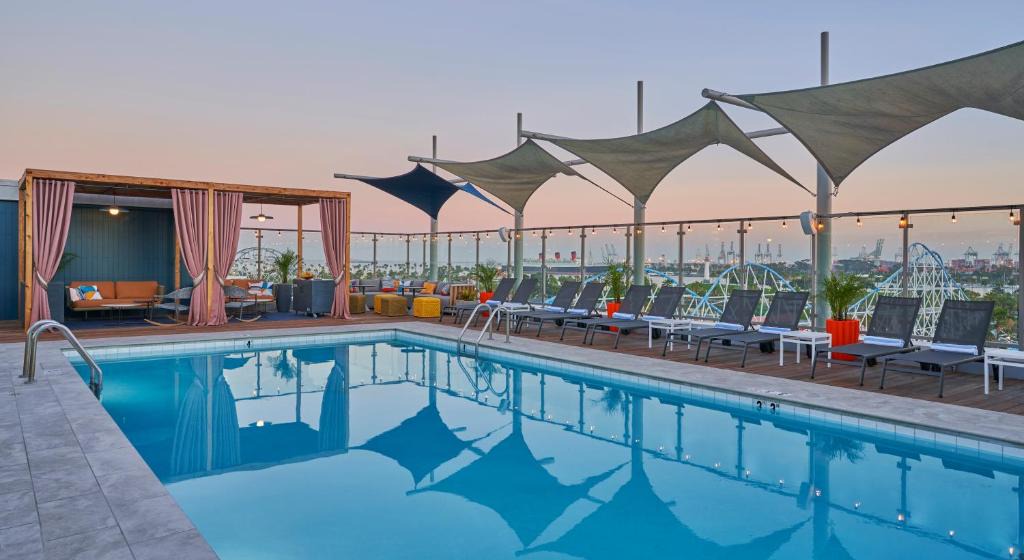 Waterfront Hotel | Hyatt Centric the Pike Long Beach