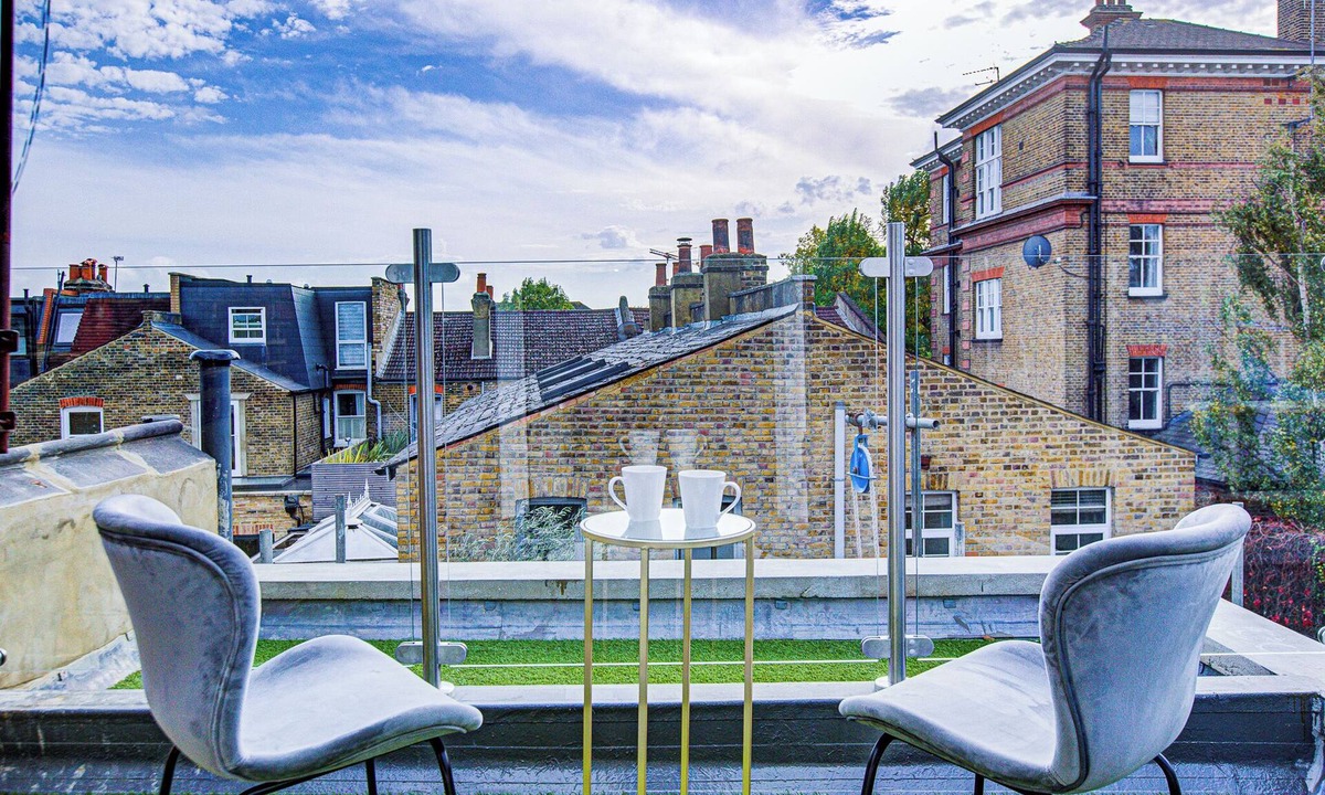 Town Apartment | Hybrid Resi - Fulham | 3 Bed Apartment