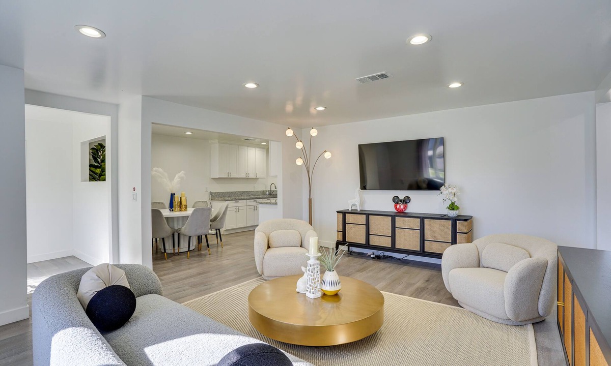 Hermosa Village House | Idyllic Anaheim Vacation Rental: 2 Mi to Disney!