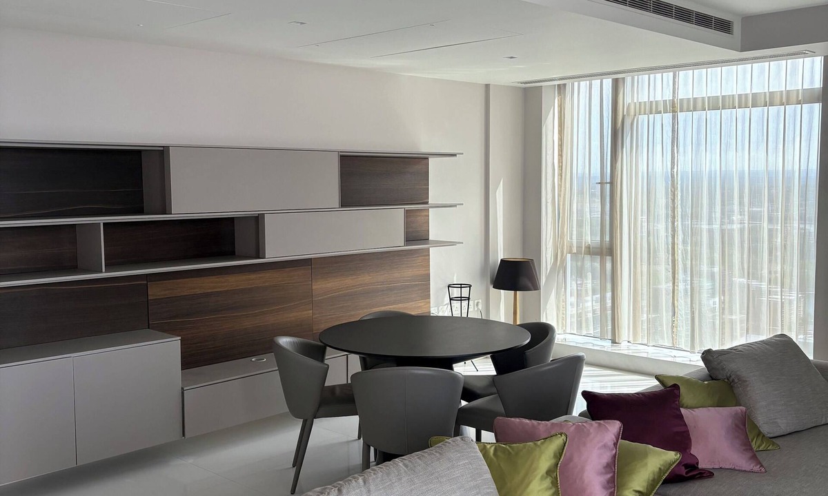 Canary Wharf Apartment | Immaculate spacious high floor Canary wharf apartment