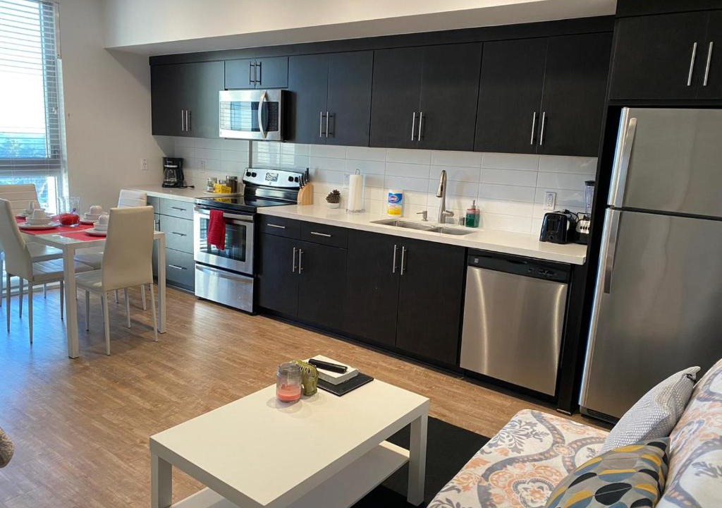 Little Armenia Apartment | Incredible Hollywood Loft Free Parking