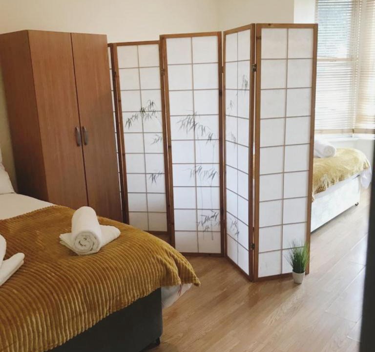 Streatham Apartment | JB Stays Family & contractor stays, Free parking