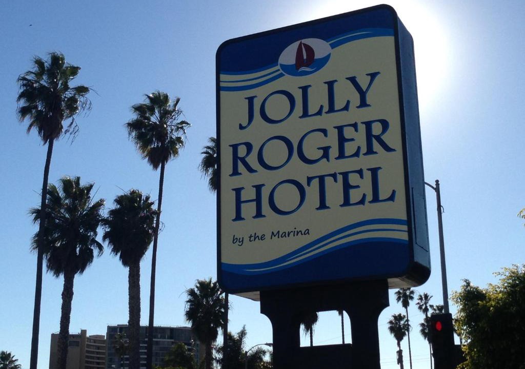 Marina del Rey Hotel | Jolly Roger Hotel