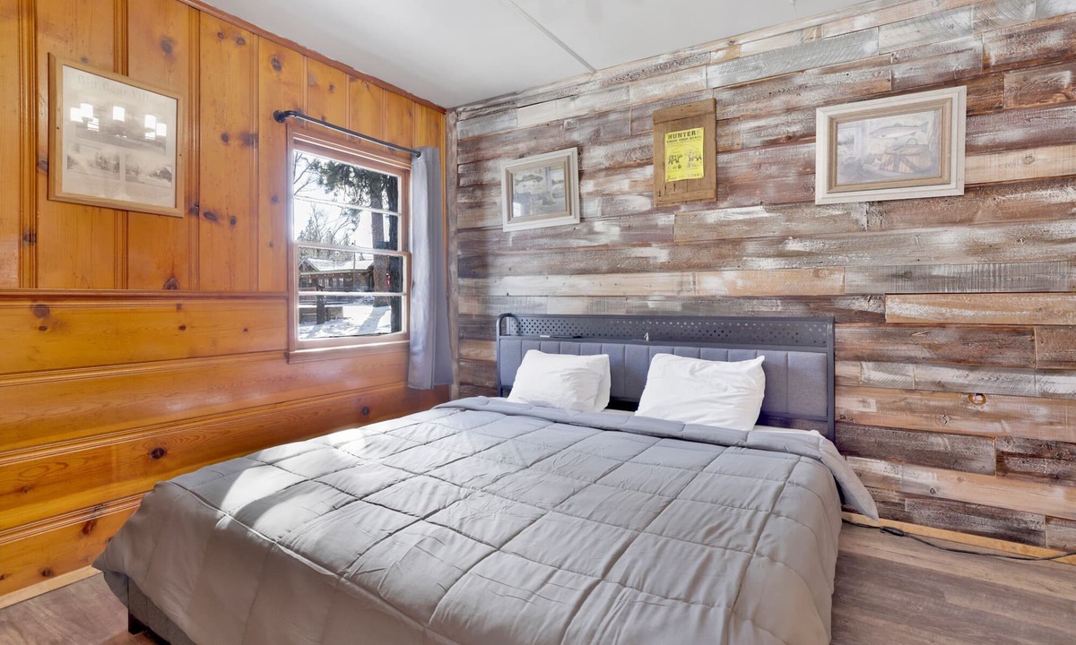 Big Bear Lake Cabin | Juniper Lakeside Couples Retreat at Big Bear Lake