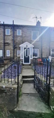 Hawes House | Lancaster Cottage