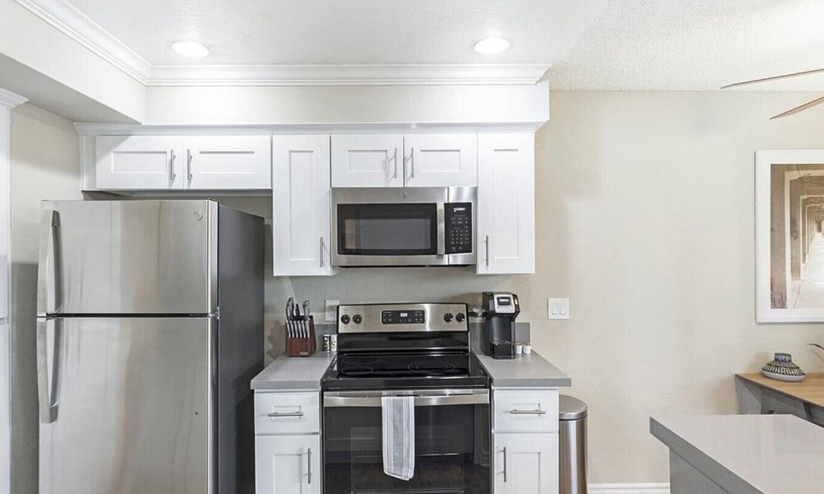 Los Serranos Apartment | Landing at Reserve at Chino Hills - Studio in Los Serranos