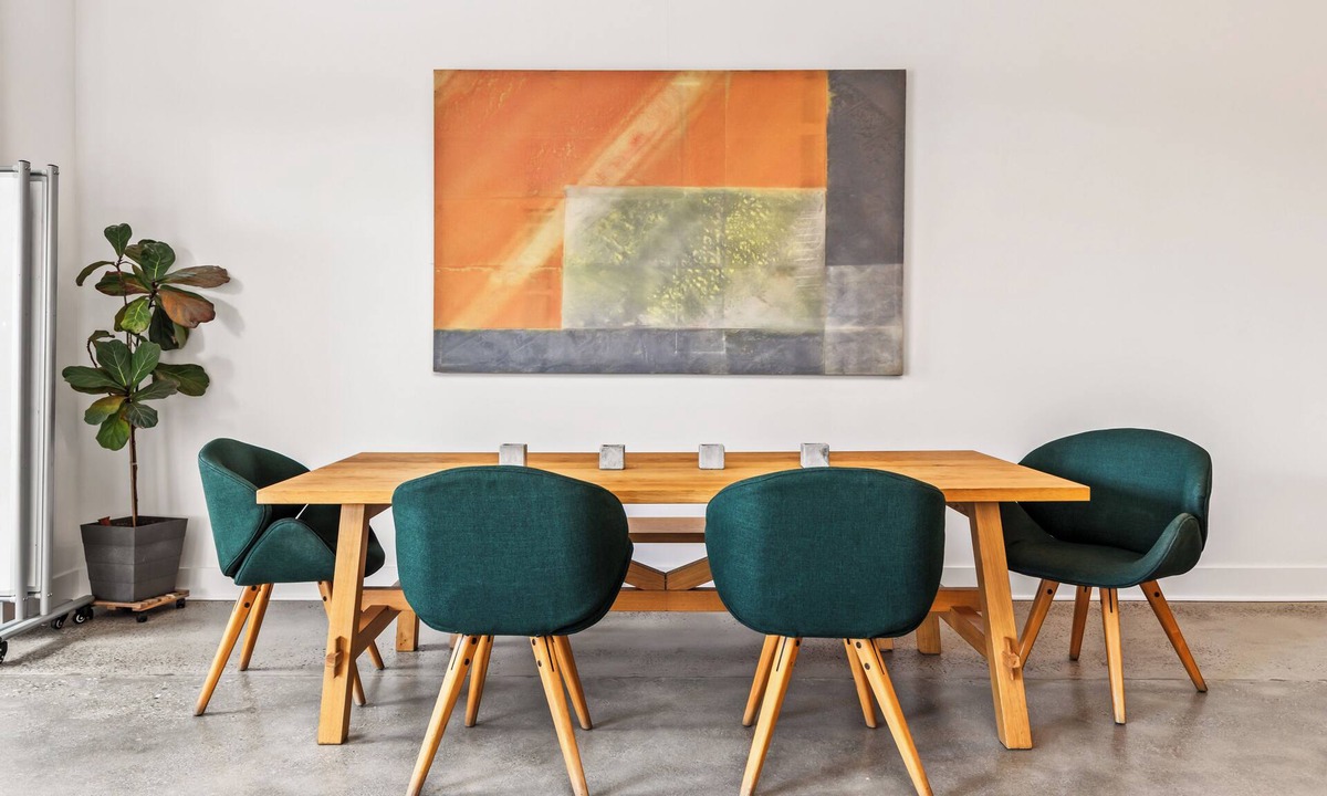 Ocean Park Condo | Large artist's loft, 2 blocks from beach