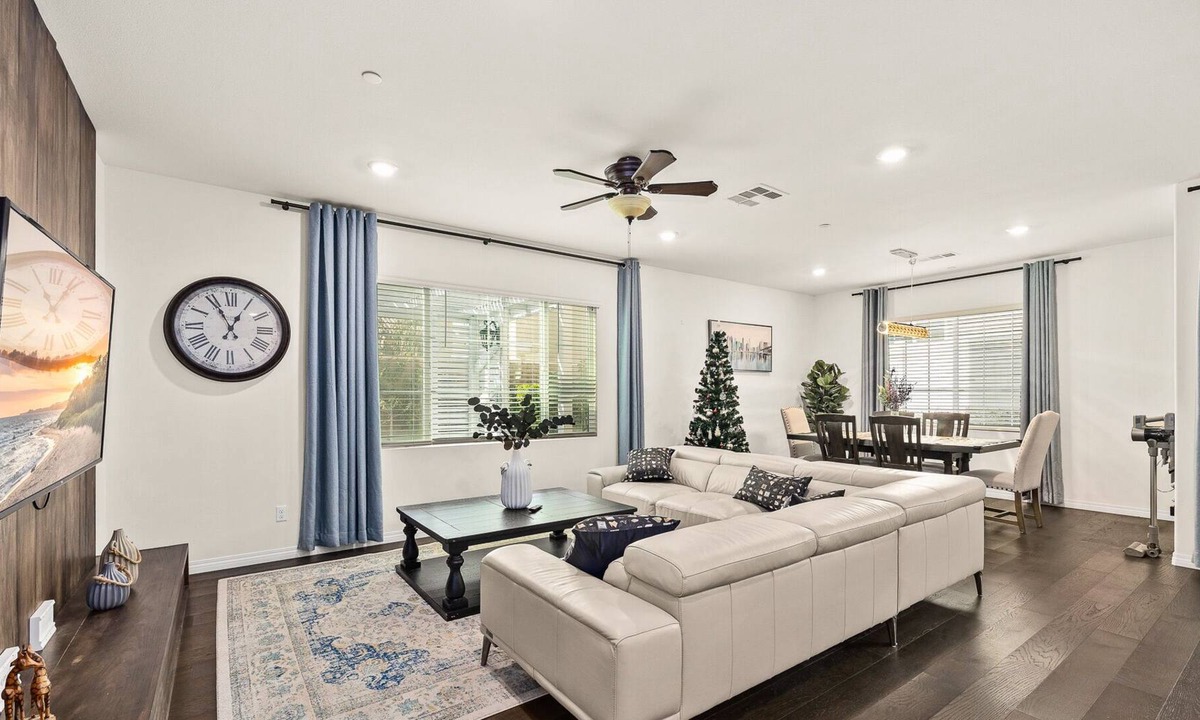 Chino House | Large bedroom/quiet communit/
