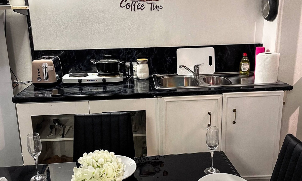 Somers Town Apartment | Large StudioFlat in heart of Camden market