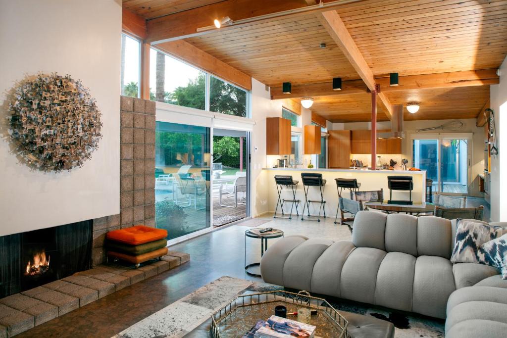 Vista Las Palmas House | Las Palmas Monte Vista