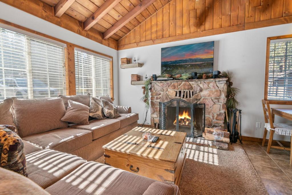 Big Bear City House | Lazy Moose Lodge