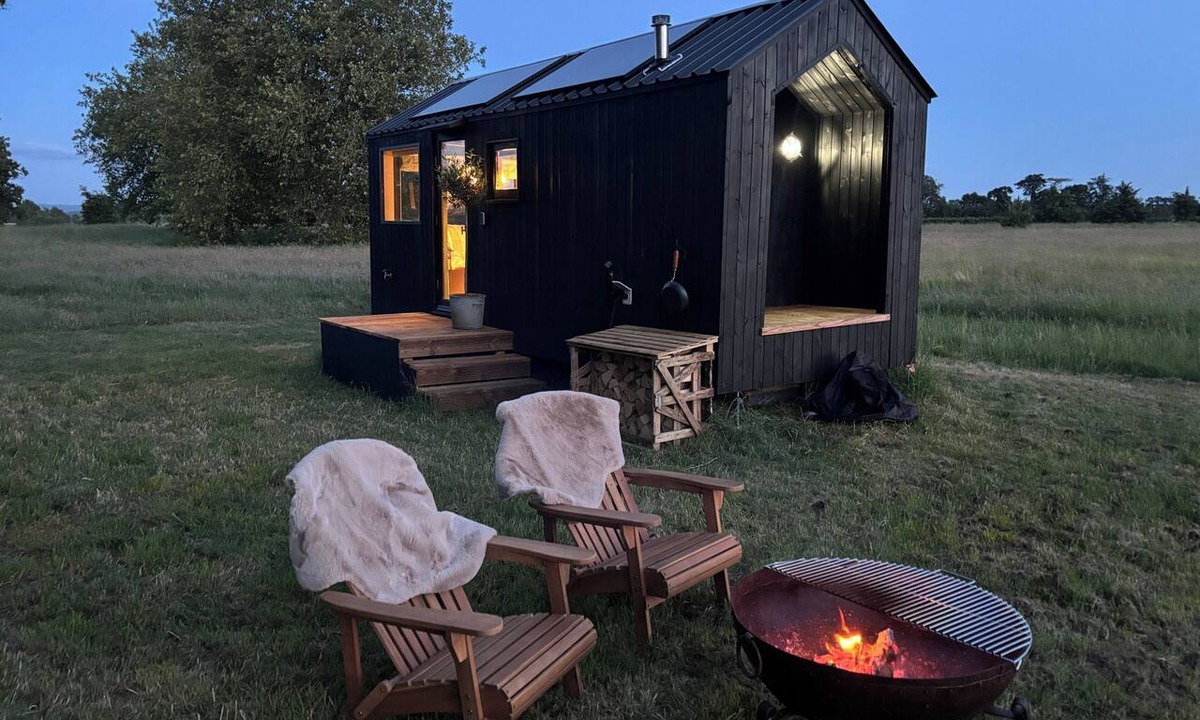 Hanley Castle Cabin | Literally do Nothing but Relax & Unwind