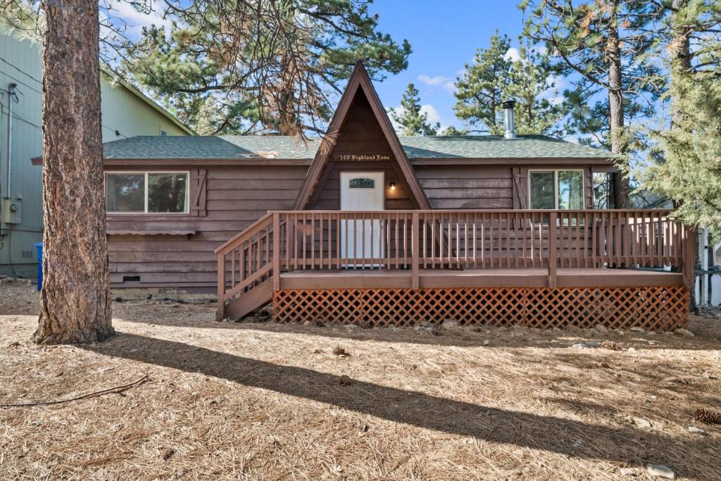 Sugarloaf House | Lobo's Den
