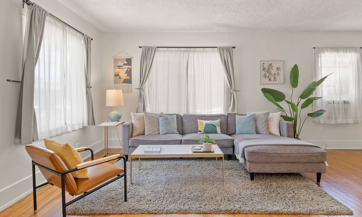 Belmont Heights House | Located in Historic Belmont Heights District - Close to CSULB, Convention Center + Beach