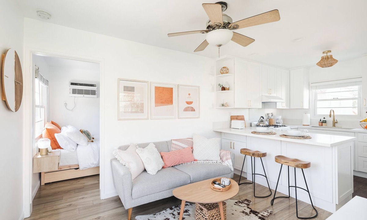 North Long Beach Apartment | Long Beach Retreat - Private back house with AC, Air Purifiers, & Soft Water