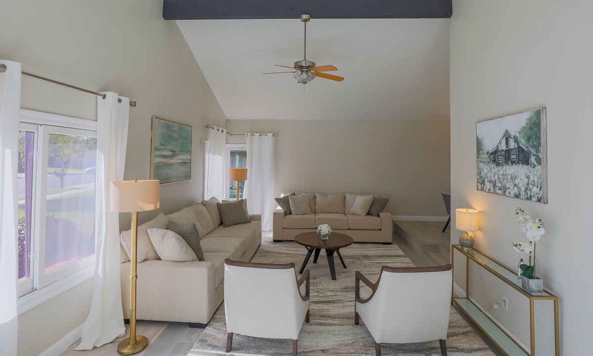 Fountain Valley House | Long Term Rental 4 beds 2.5 baths house with pool near Huntington beach