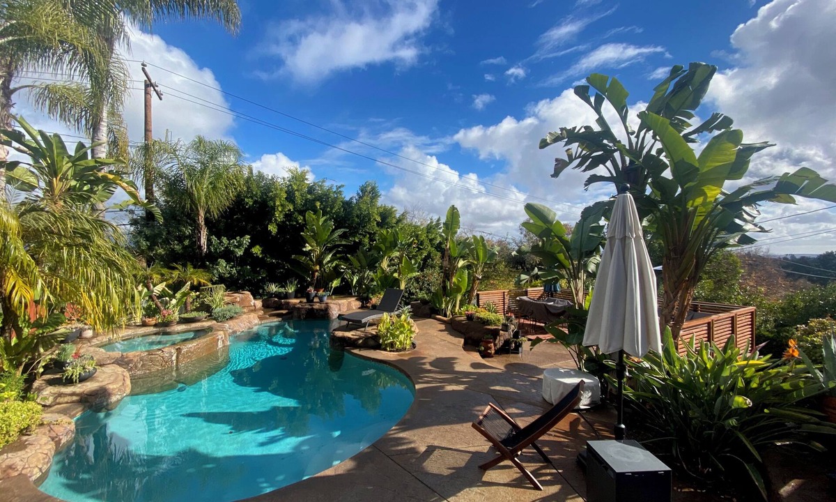 South Arroyo House | Lush Garden Hideaway & Pool – A Rare Pasadena Gem 5 min from the Rose Bowl