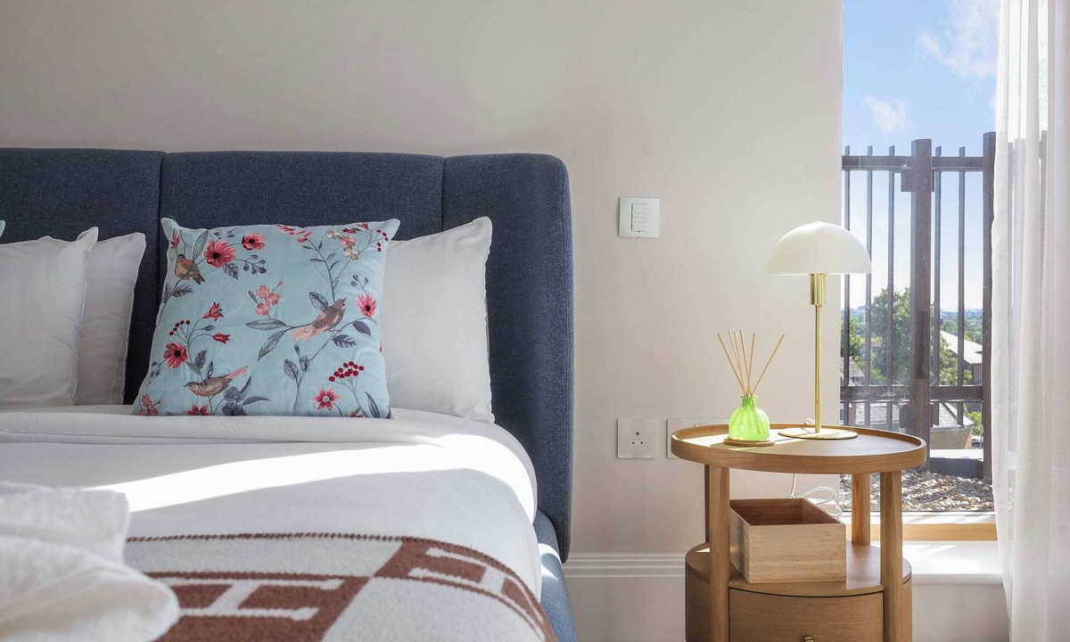 Childs Hill Apartment | Luxurious 2BR Flat in Quiet Finchley Neighborhood
