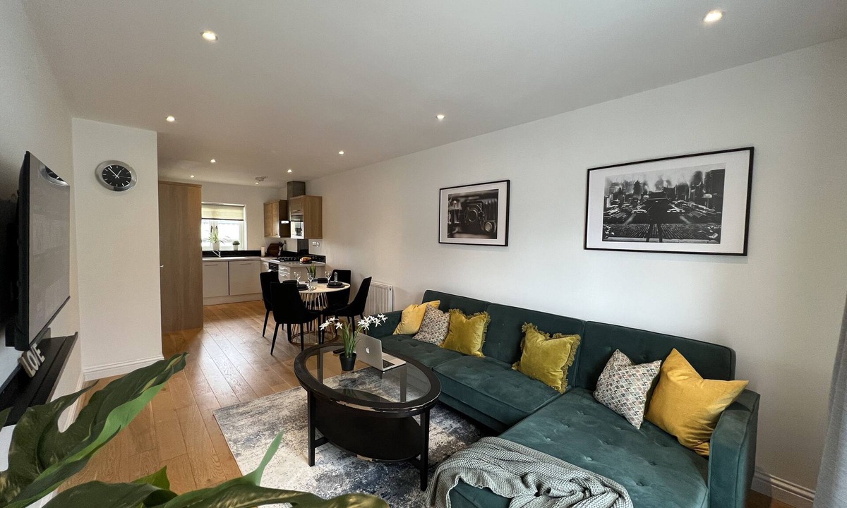 East Wickham Apartment | Luxurious & Modern Flat, Close To London And Shops