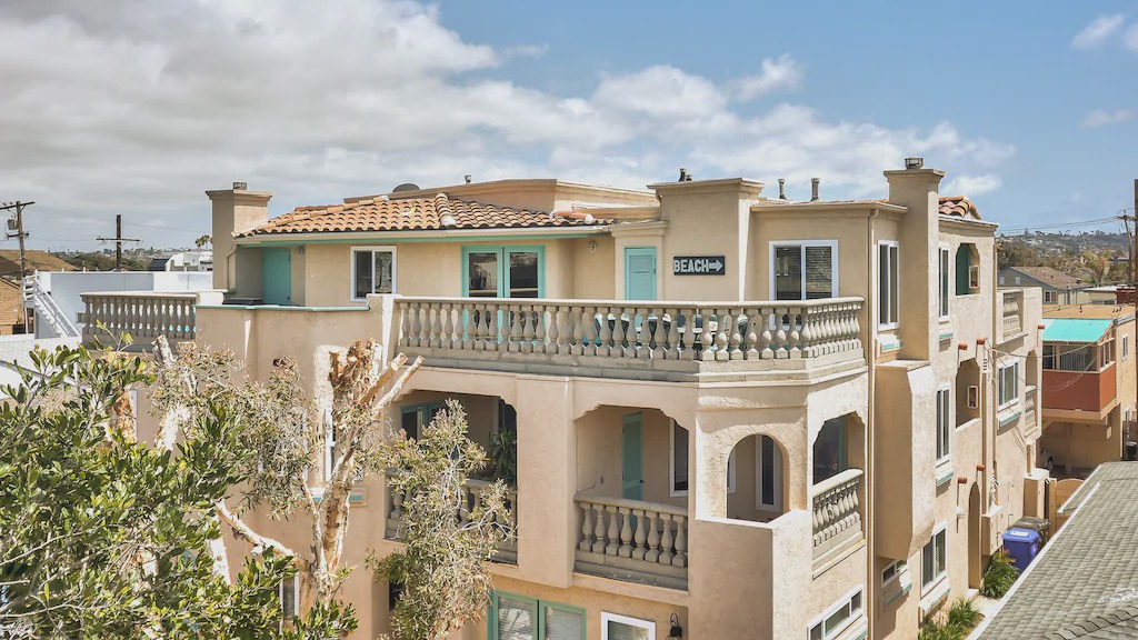 South Mission Beach Apartment | Luxurious Penthouse in Mission Beach! Ocean-Bay Views/Balcony/WiFi/Parking!