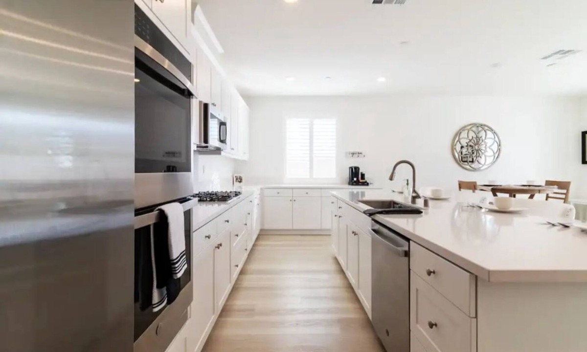 Redlands House | Luxurious Redlands Retreat W/Breathtaking Views