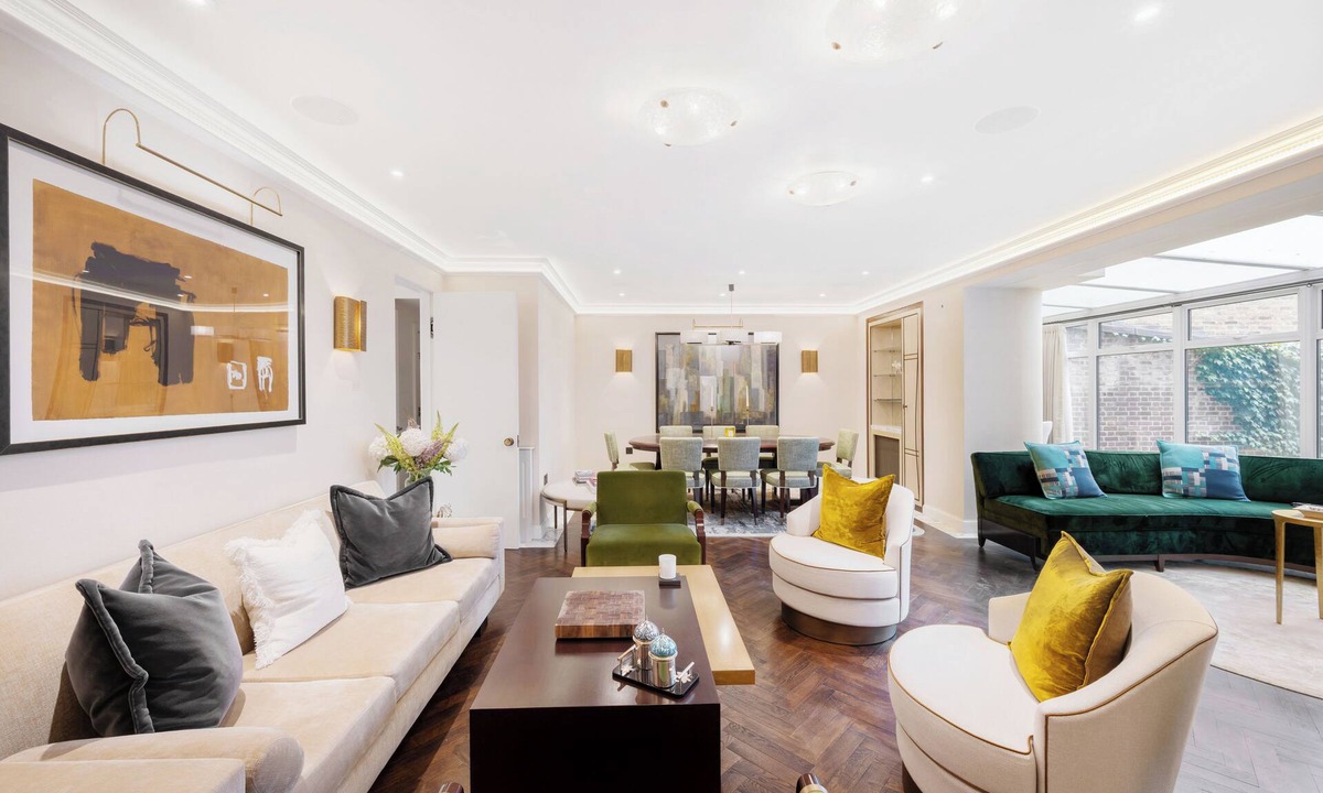 Mayfair Apartment | Luxury 3 bedrooms flat in Grosvenor square with aircon