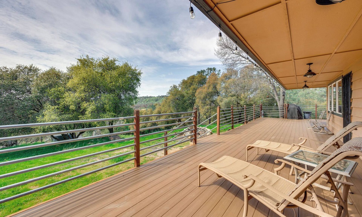 Auberry House | Luxury Auberry Retreat in Sierra National Forest