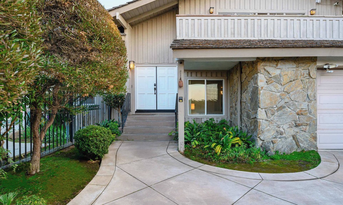 Hacienda Heights House | Luxury Hilltop Designer House w Pool Great View