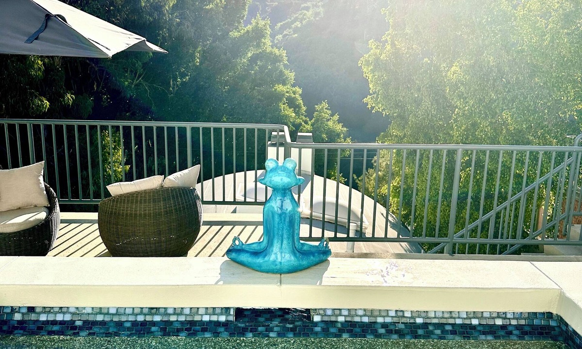 Hollywood Hills West House | Luxury Hollywood Hills Retreat!