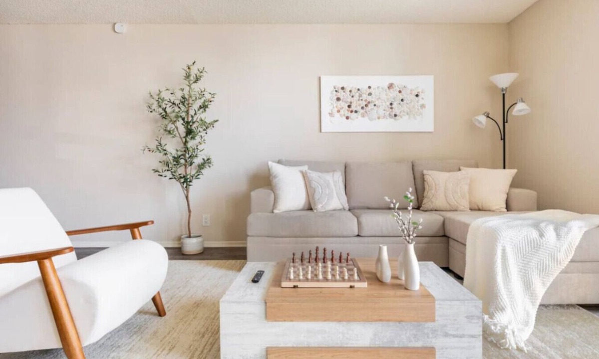 Marina del Rey Apartment | Luxury Retreat in MDR FREE Parking