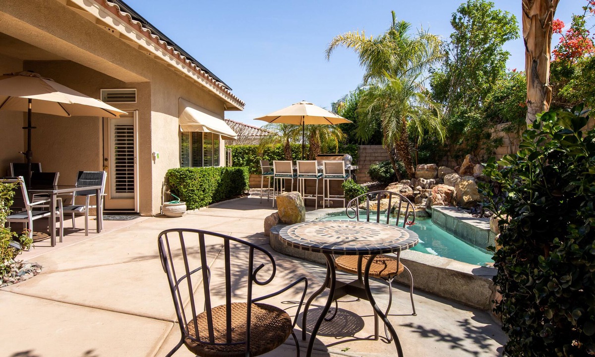 Palm Desert House | Luxury, spacious, spa home, sleeps 8, Chef Kitchen, office, plus sep. casita.